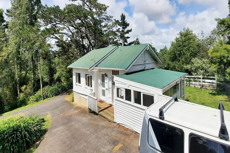 Photo of property in 1505 East Coast Road, Redvale, Albany, 0794