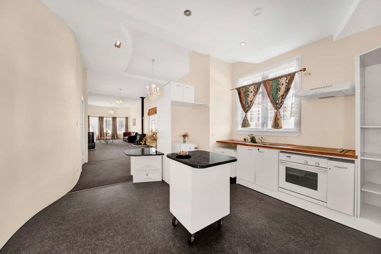 Photo of property in 3 Victoria Street, Hawera, 4610