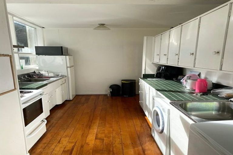 Photo of property in 133b Glenmore Street, Kelburn, Wellington, 6012