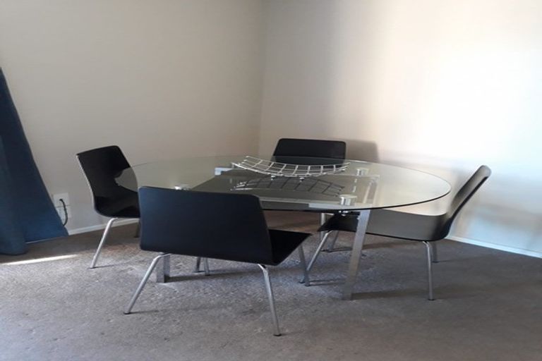 Photo of property in 203 Fitzherbert Avenue, West End, Palmerston North, 4410