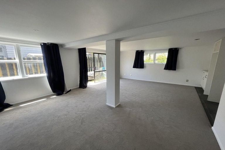 Photo of property in 8 Saffron Street, Birkdale, Auckland, 0626