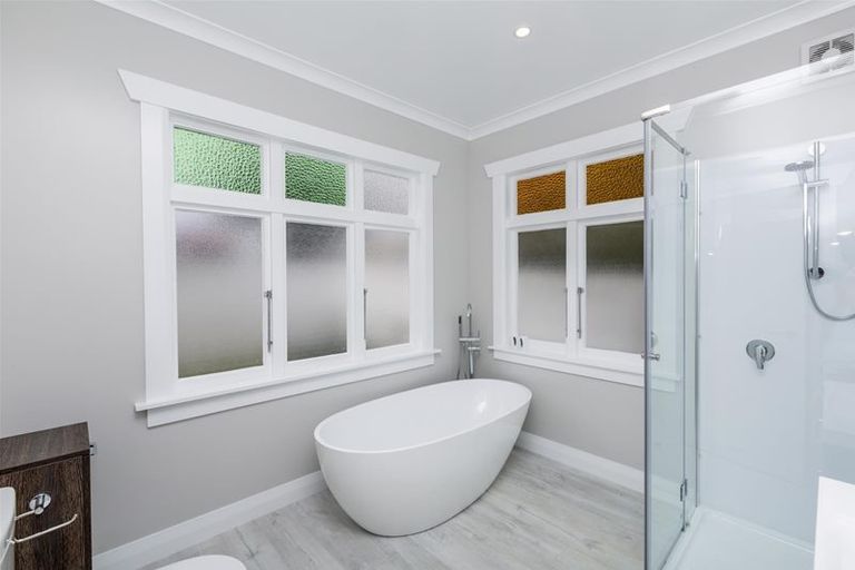 Photo of property in 60 Brois Street, Frankleigh Park, New Plymouth, 4310