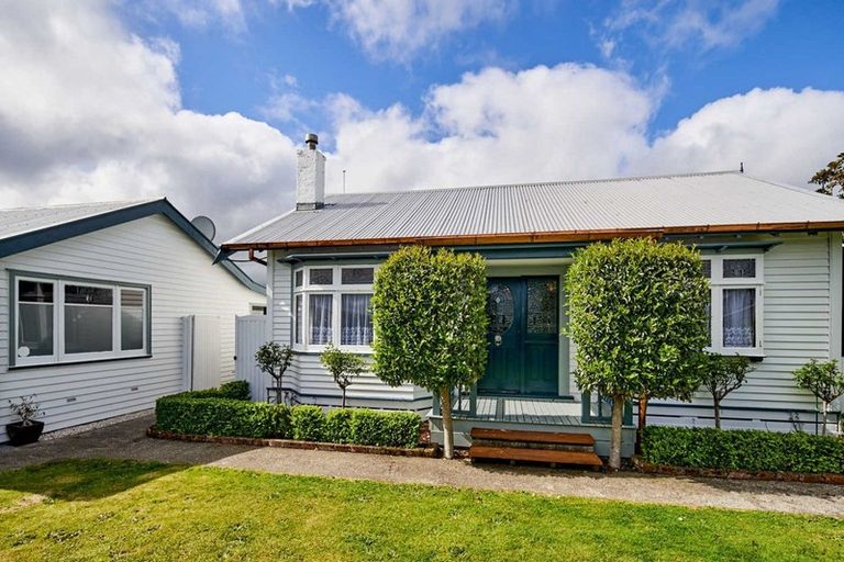 Photo of property in 1 Boulcott Street, Boulcott, Lower Hutt, 5010