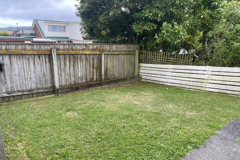 Photo of property in 3a Mervyn Place, Plimmerton, Porirua, 5026