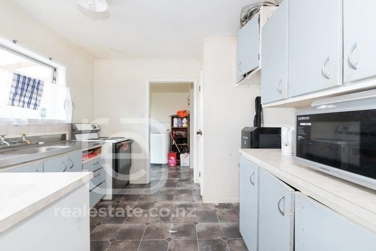 Photo of property in 29 Moncrieff Avenue, Clendon Park, Auckland, 2103