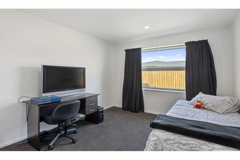 Photo of property in 4 Haymakers Crescent, Rolleston, 7614