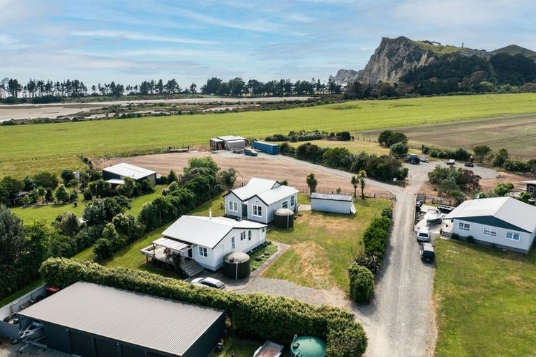 Photo of property in 22a Rangiuia Road, Tolaga Bay, 4077