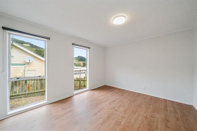 Photo of property in 107 South Karori Road, Karori, Wellington, 6012