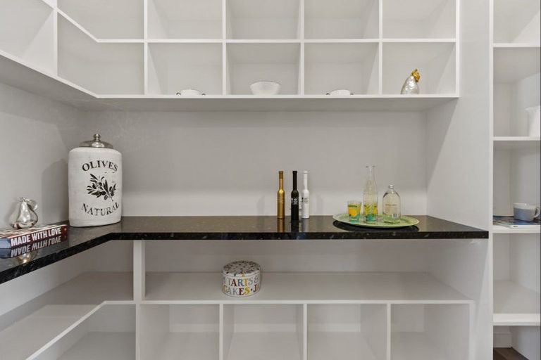 Photo of property in 16 Ruapehu Road, Poraiti, Napier, 4112