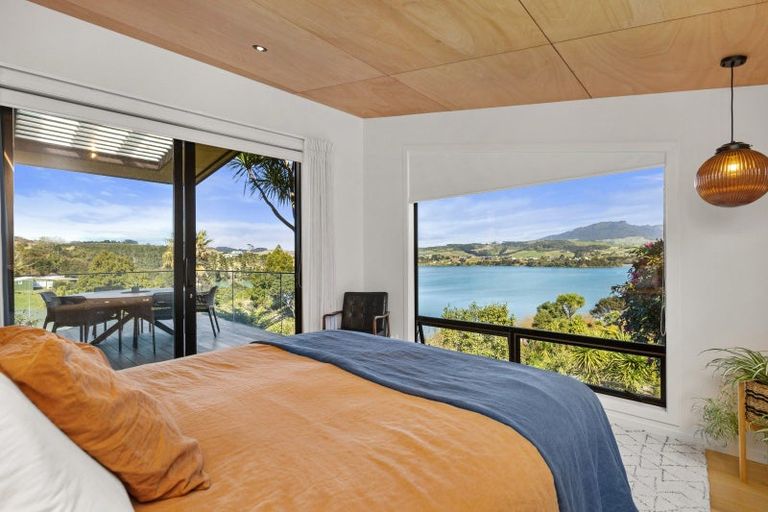 Photo of property in 21 Point Street, Raglan, 3225