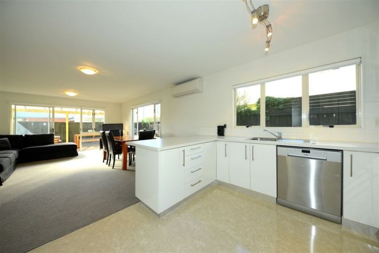 Photo of property in 4/174 Clarence Street, Riccarton, Christchurch, 8011