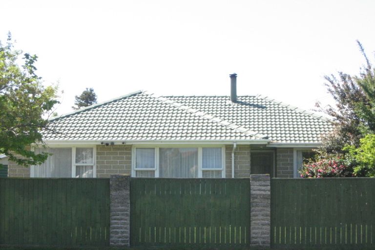 Photo of property in 53 Prestons Road, Redwood, Christchurch, 8051