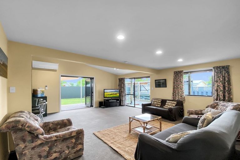 Photo of property in 27 Hunter Crescent, Twizel, 7901
