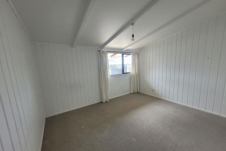 Photo of property in 28 Record Street, Fitzroy, New Plymouth, 4312