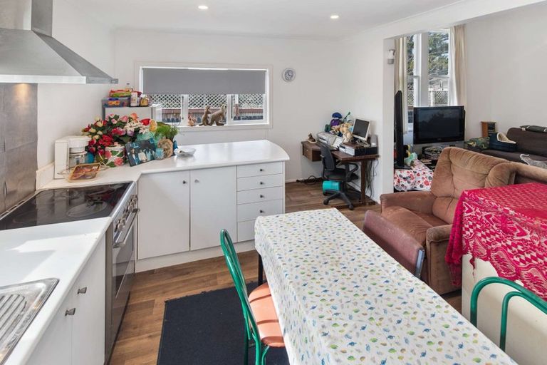 Photo of property in 90 Hinau Street, Castlecliff, Whanganui, 4501