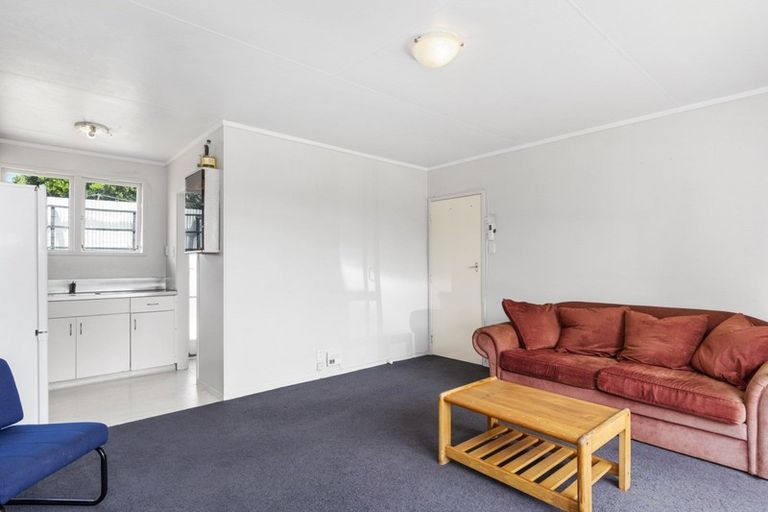 Photo of property in 16 Carlisle Street, Greerton, Tauranga, 3112