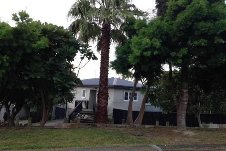 Photo of property in 11a Philson Terrace, Browns Bay, Auckland, 0630