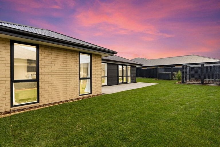 Photo of property in 5 Solitary Lane, Rolleston, 7615