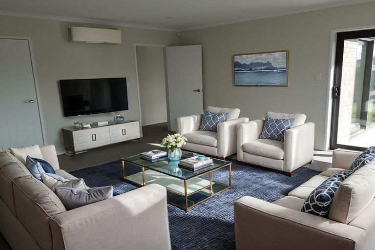 Photo of property in 16 Piripono Crescent, Pukekohe, 2120