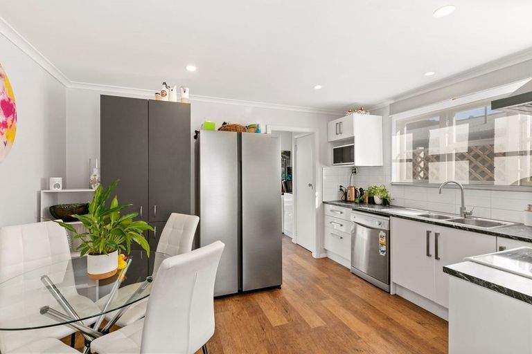 Photo of property in 62 Main Road, Wainuiomata, Lower Hutt, 5014