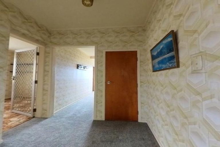 Photo of property in 21 Cameron Street, Papakura, 2110