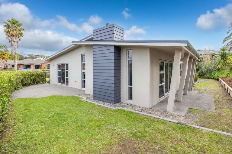 Photo of property in 2 Millennium Heights, Flagstaff, Hamilton, 3210