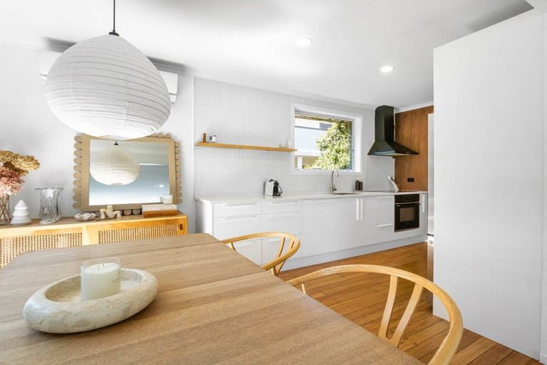 Photo of property in 121a Oceanview Road, Mount Maunganui, 3116