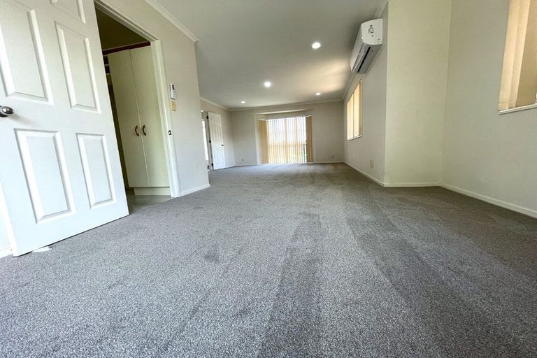 Photo of property in 7 Mullagh Place, East Tamaki Heights, Auckland, 2016