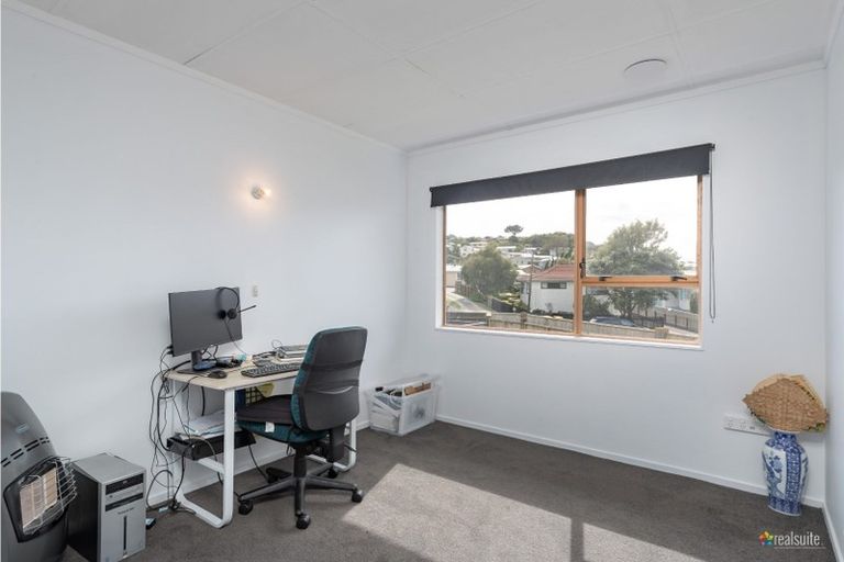 Photo of property in 44 Beaumaris Crescent, Ascot Park, Porirua, 5024