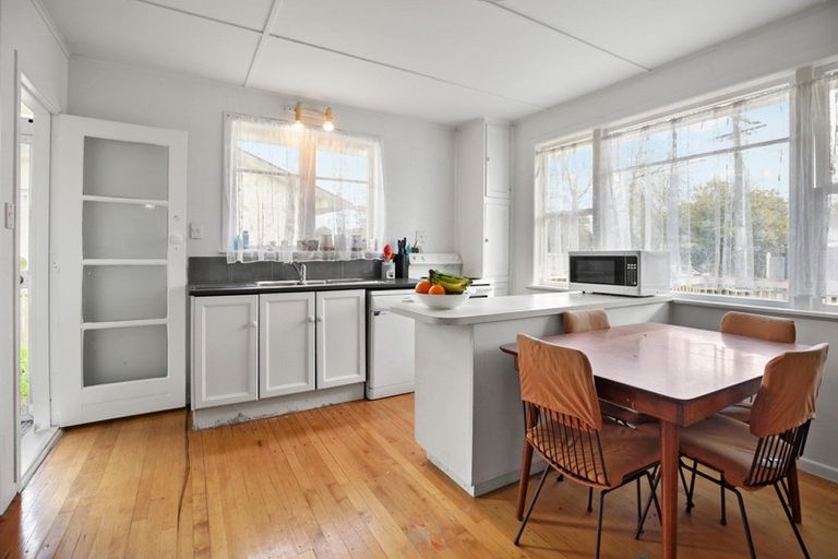 Photo of property in 150 Masters Avenue, Silverdale, Hamilton, 3216