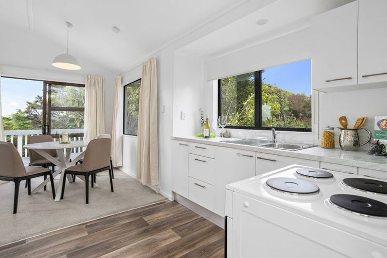 Photo of property in 1/47 West Harbour Drive, West Harbour, Auckland, 0618