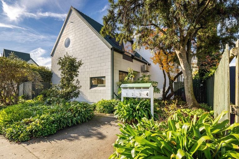 Photo of property in 4/12 Shrewsbury Street, Merivale, Christchurch, 8014
