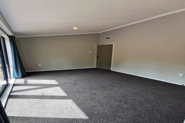 Photo of property in 89 Avonhead Road, Avonhead, Christchurch, 8042