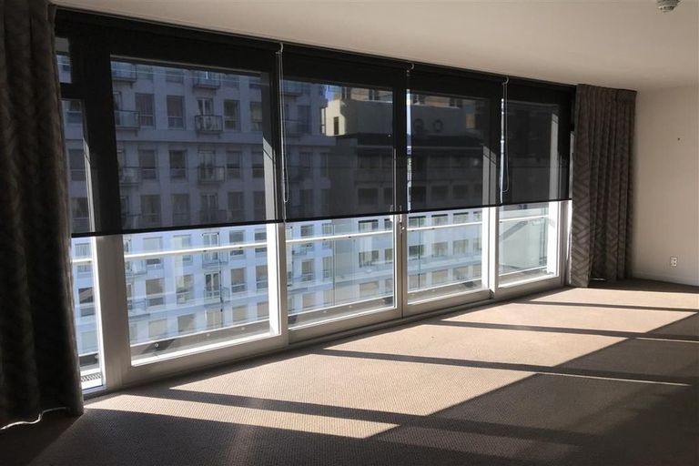 Photo of property in Montreaux Apartments, 8h/164 The Terrace, Wellington Central, Wellington, 6011