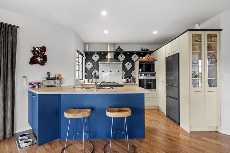 Photo of property in 51 Rathmar Drive, Manurewa, Auckland, 2105