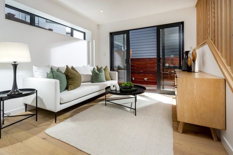 Photo of property in 3b Serrata Place, Browns Bay, Auckland, 0630