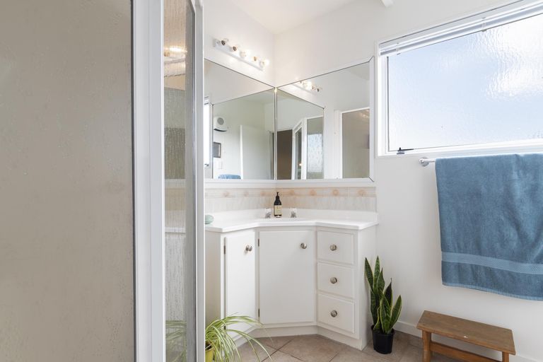 Photo of property in 12a Darraghs Road, Brookfield, Tauranga, 3110