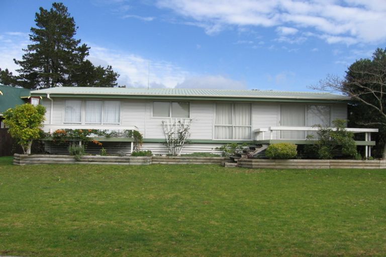 Photo of property in 10 Coronation Row, Pauanui, Hikuai, 3579