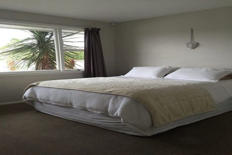 Photo of property in 176 Centaurus Road, Saint Martins, Christchurch, 8022