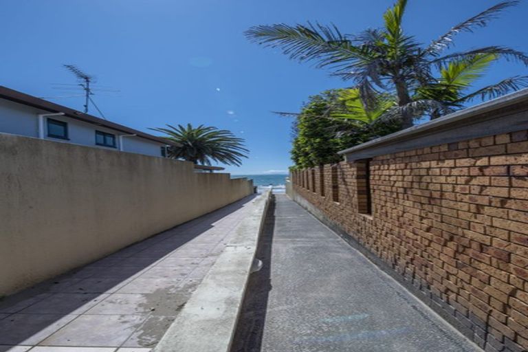 Photo of property in 5a Craig Road, Milford, Auckland, 0620