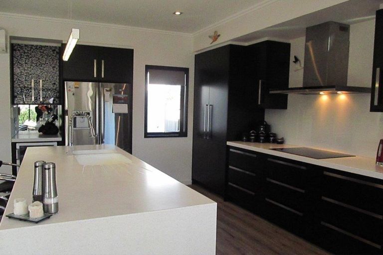 Photo of property in 28 Henderson Drive, Alexandra, 9320