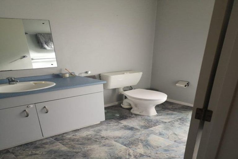 Photo of property in 19 Jay Court, Botany Downs, Auckland, 2010