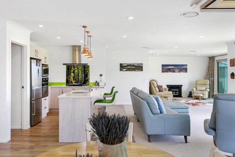 Photo of property in 52 Huka Heights Drive, Rangatira Park, Taupo, 3330