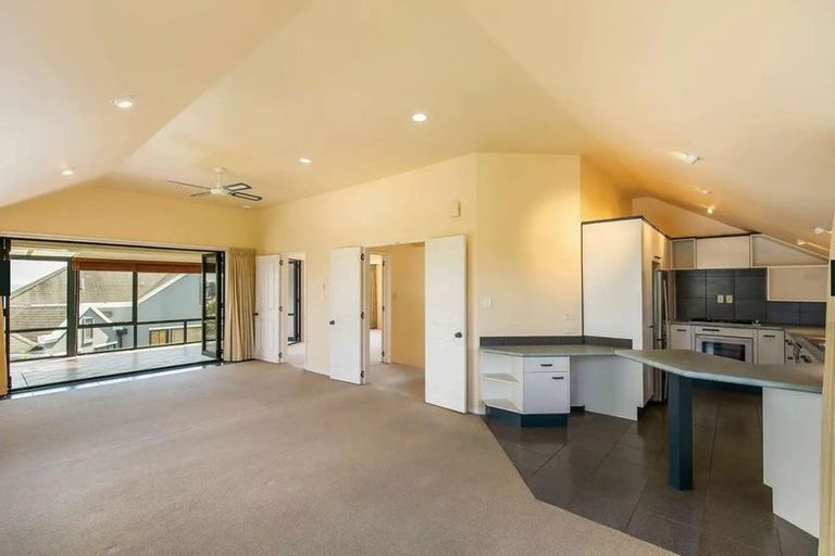 Photo of property in 2/25 Waimarie Street, Saint Heliers, Auckland, 1071