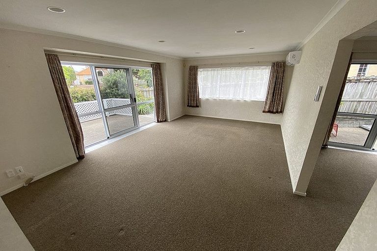 Photo of property in 32 Cantora Avenue, Northpark, Auckland, 2013