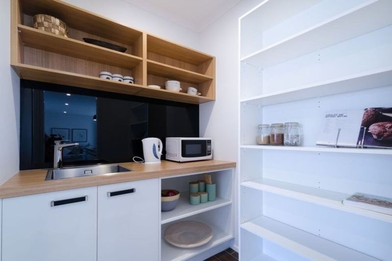 Photo of property in 7 Grove Way, Riverhead, 0820