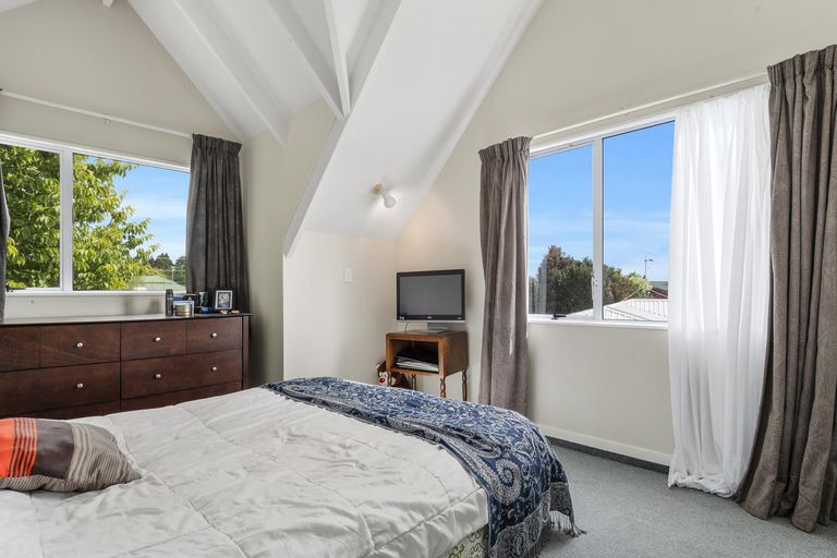 Photo of property in 12a Darraghs Road, Brookfield, Tauranga, 3110