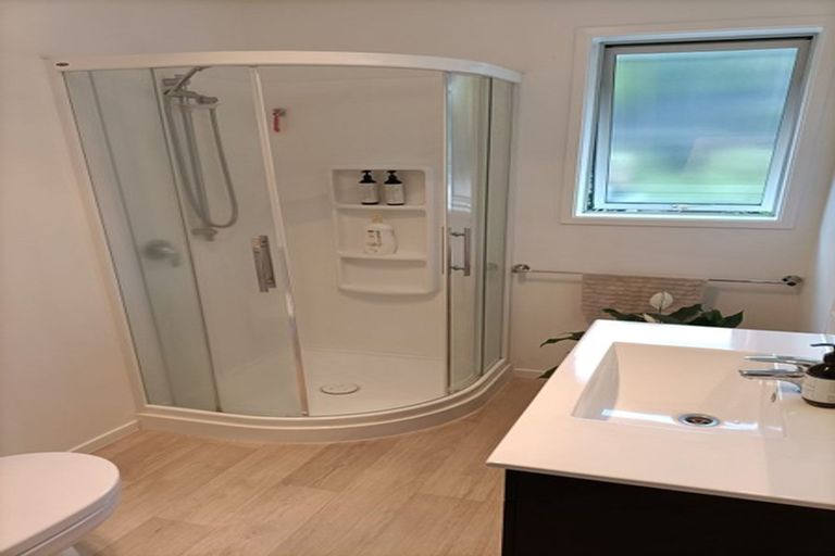 Photo of property in 24 Benmore Crescent, Pyes Pa, Tauranga, 3112