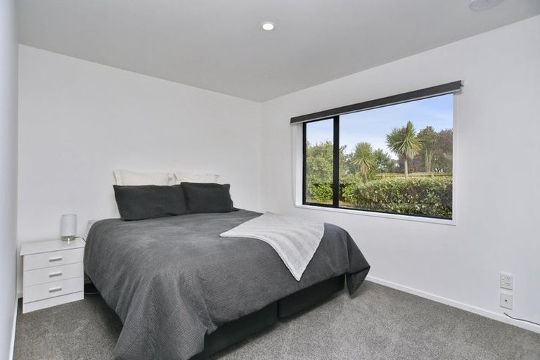 Photo of property in 3 Parkinson Place, Woodend, 7610