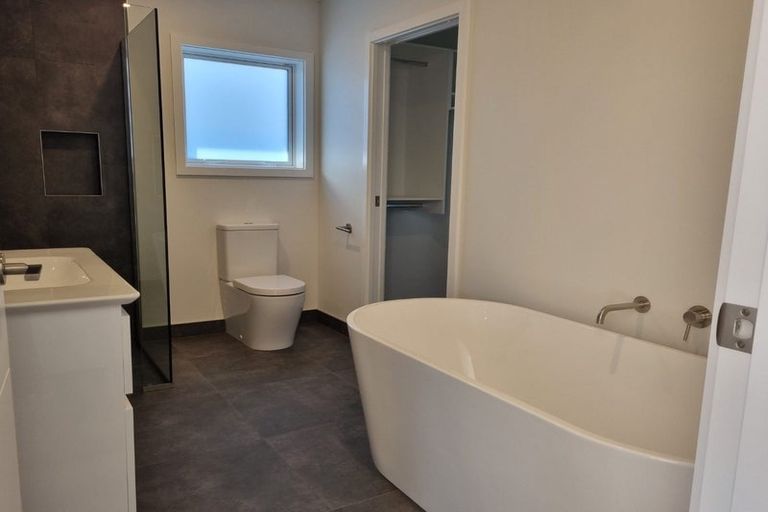 Photo of property in 33 Plains Avenue, Masterton, 5810